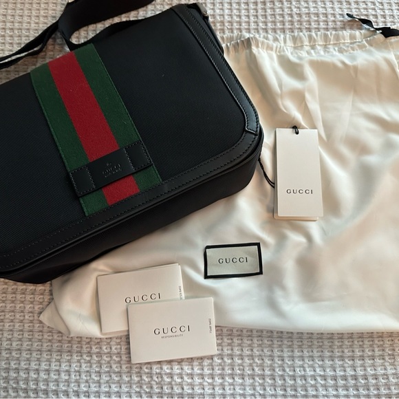 Gucci Messenger Shoulder Bag Black Web Stripe Sherry Line - Picture 1 of 10
